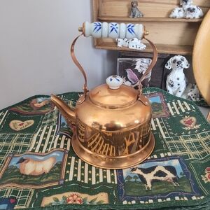 Vintagw Copper Teapot Kettle with Porcelain Delft Handle